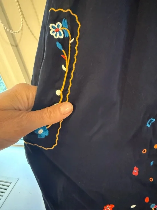 Tory Burch Embroidered Cover-Up Tunic, Large - Picture 6 of 6